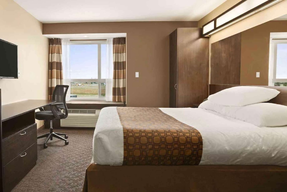 Microtel Inn Suites By Wyndham Blackfalds Red Deer North 7/23
