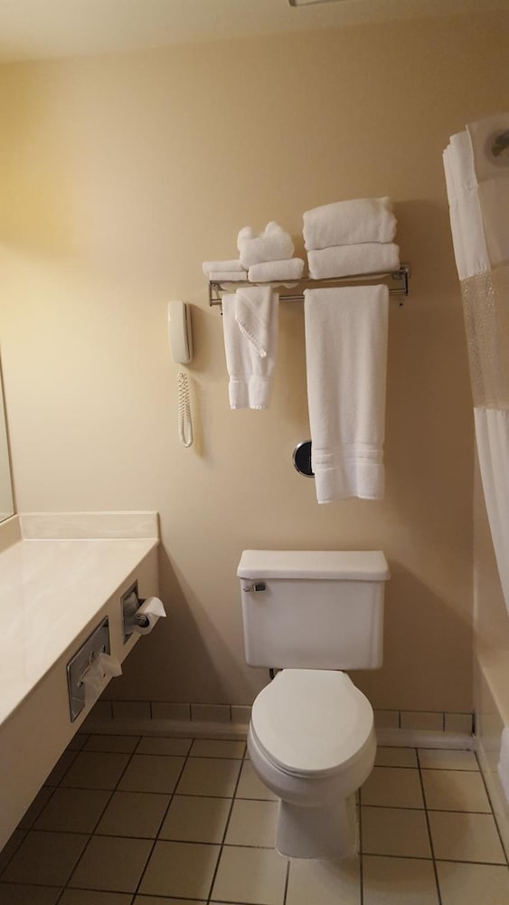 Flat Creek Inn And Suites 34/34