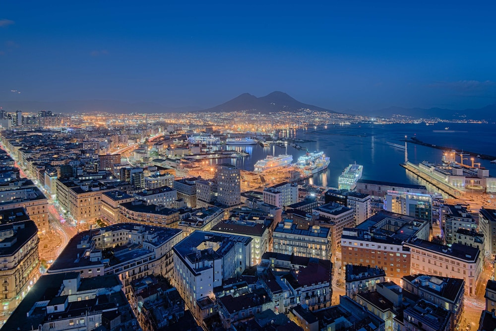 NH Napoli Panorama 44/50