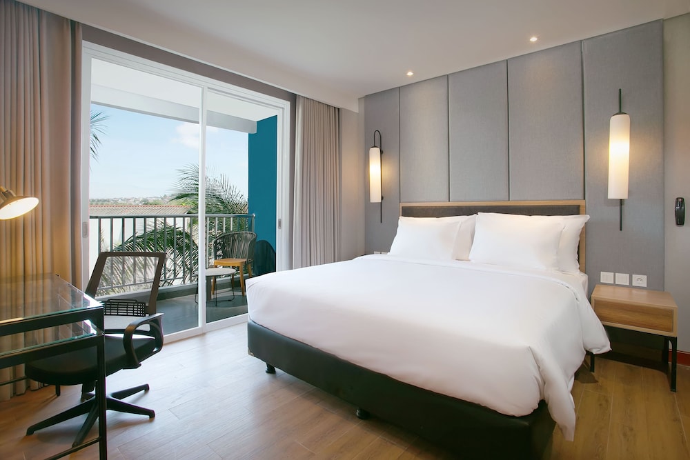Blue Sky Hotel 10/43