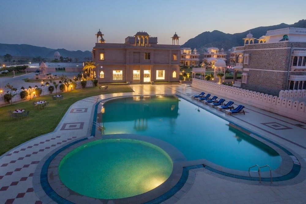 Bhanwar Singh Palace 21/24
