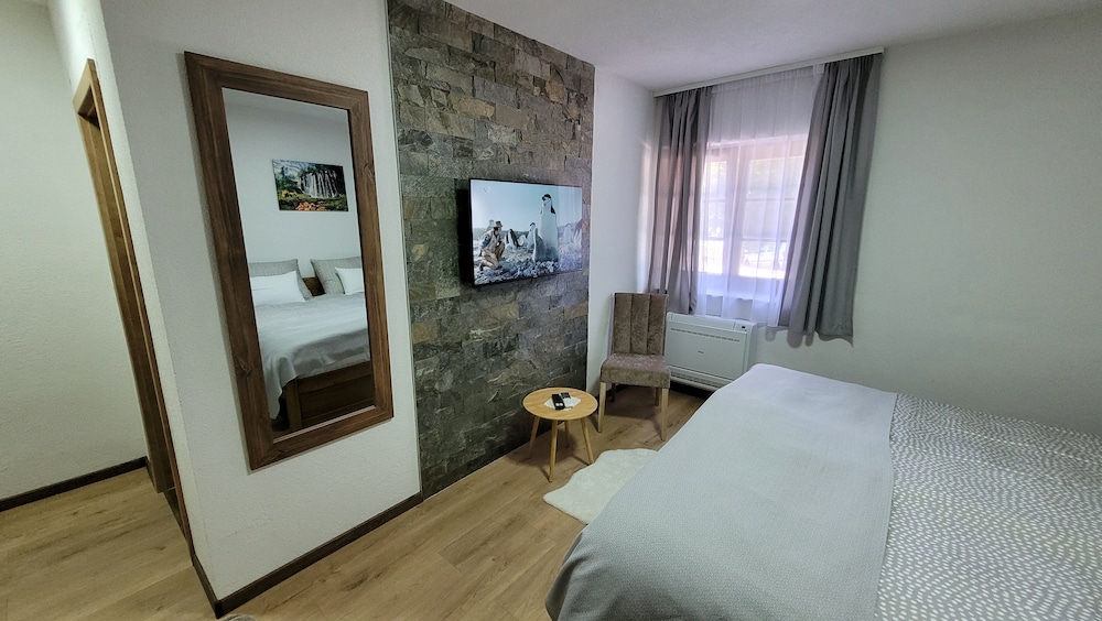 Plitvice Lakes Villa Prica 40/50