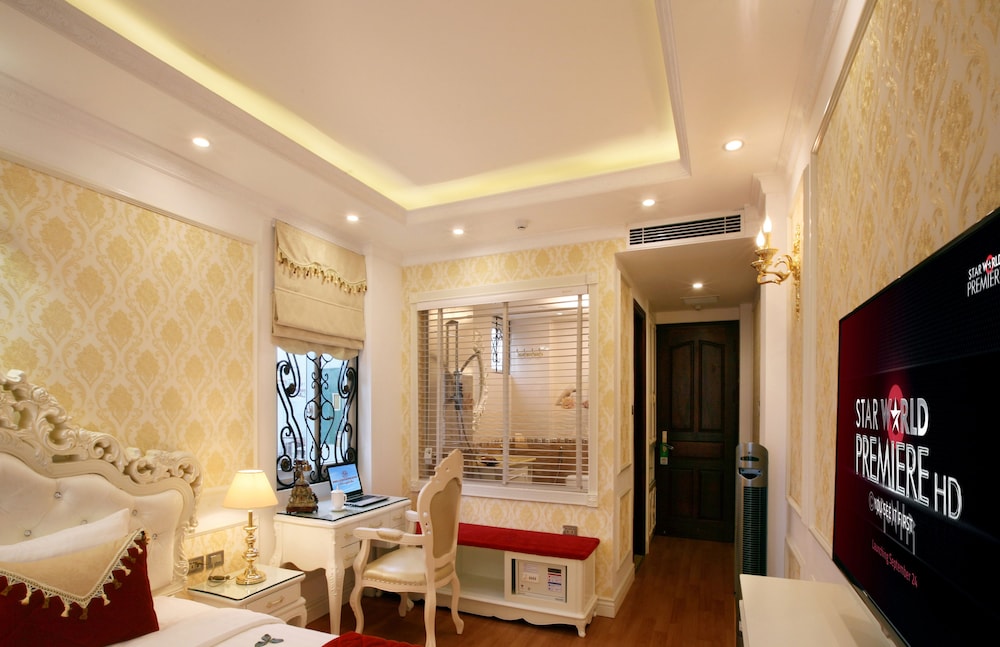 Hanoi Hotel Royal 10/74