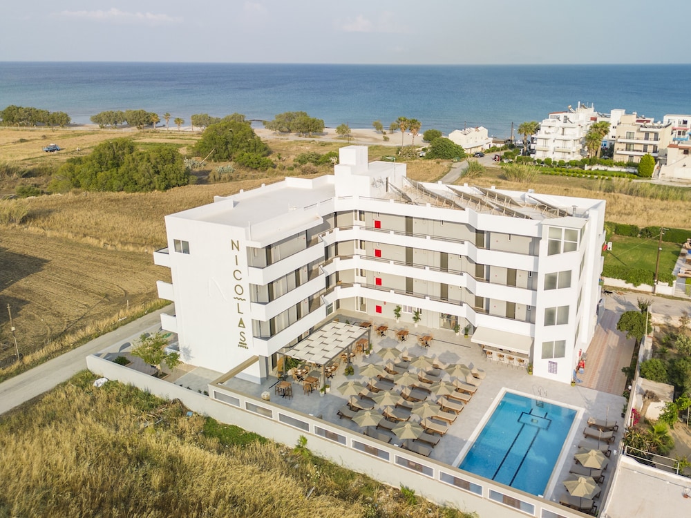 Nicolas Grand Suites 4/63