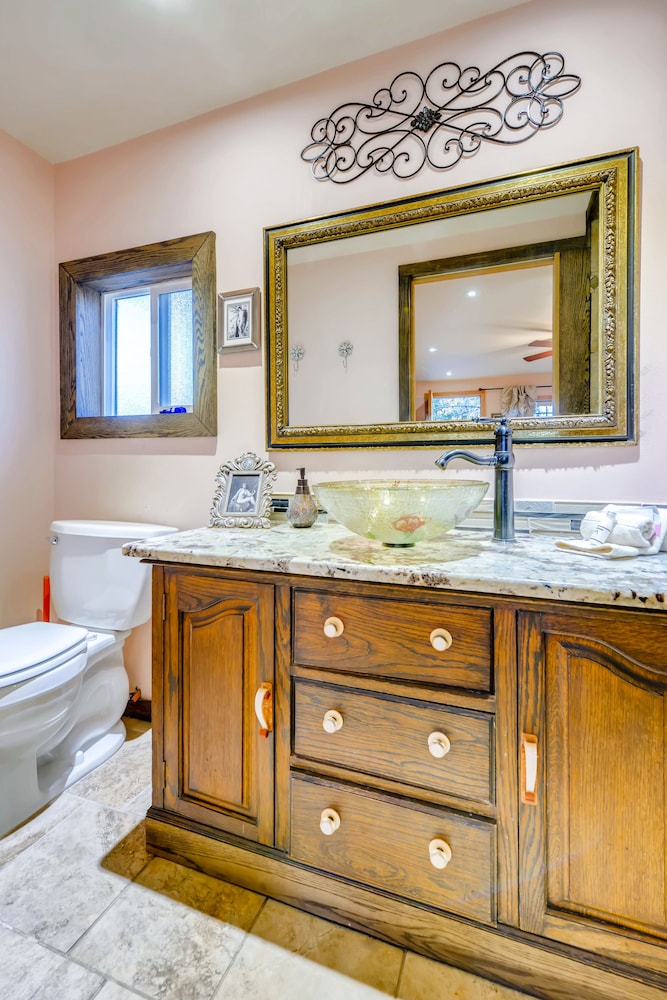 Cliff House Lodge Bed and Breakfast 70/72