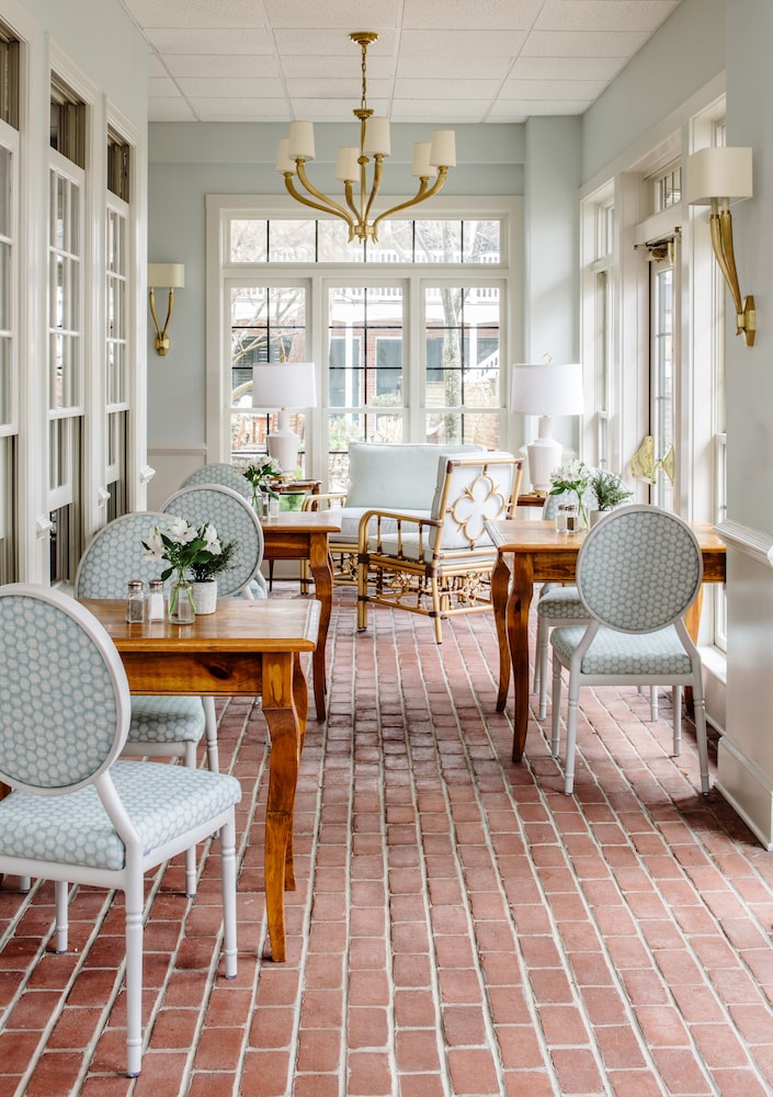 The Bellmoor Inn Spa 43/81