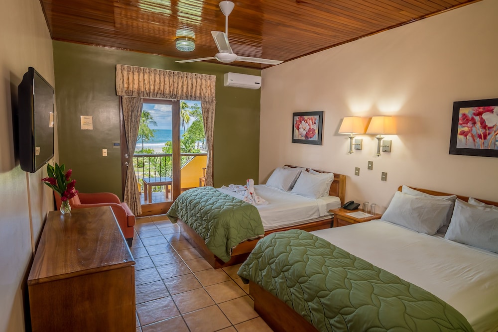 ROOM, DOUBLE BED, GARDEN VIEW