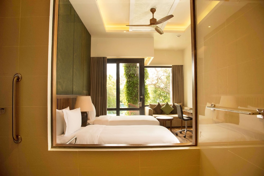 غرفة ديلوكس بسريرين منفصلين لذوي الإعاقة، Doubletree By Hilton Weerawila Rajawarna Resort 6/6