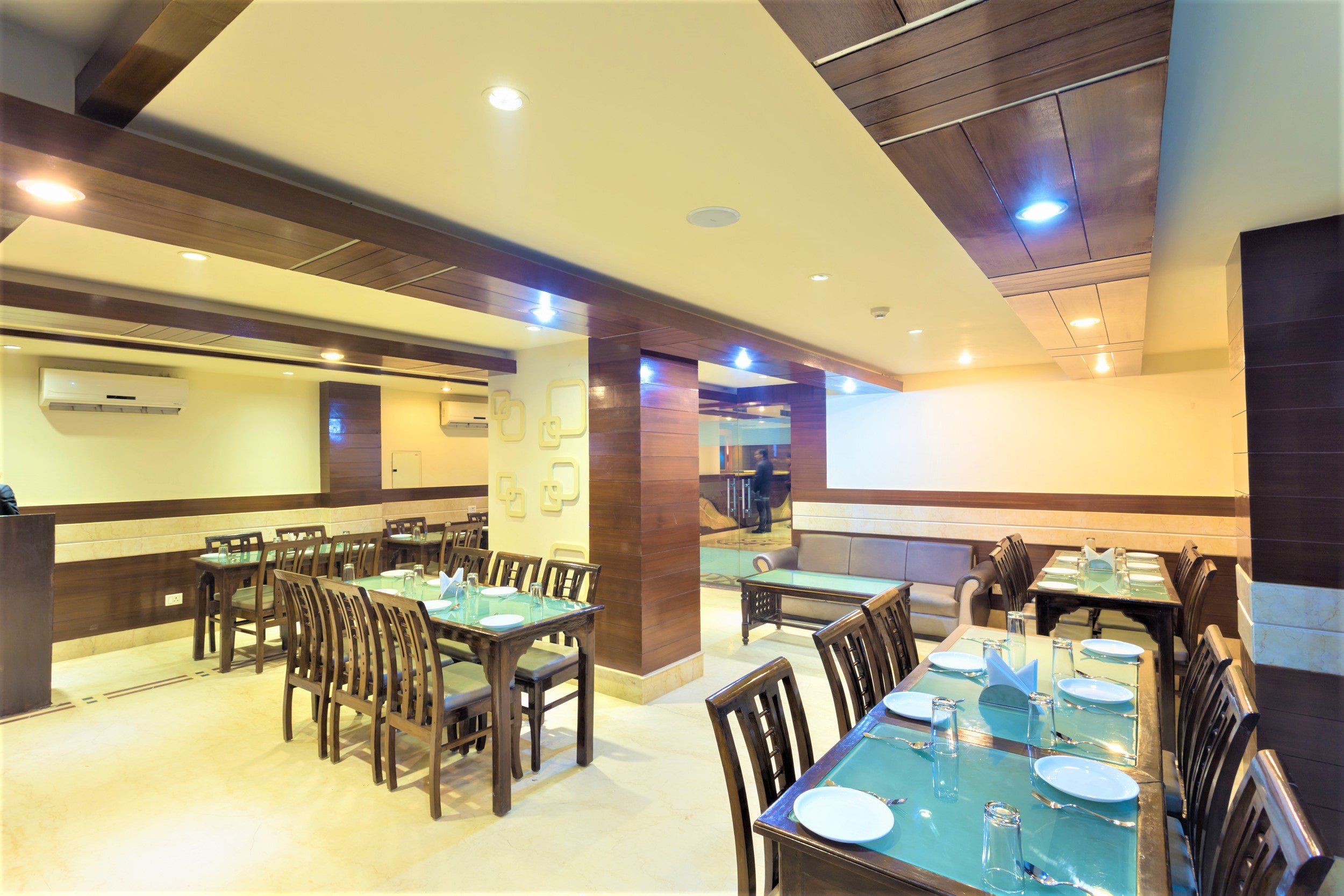 Ginger Hotel Katra 24/26