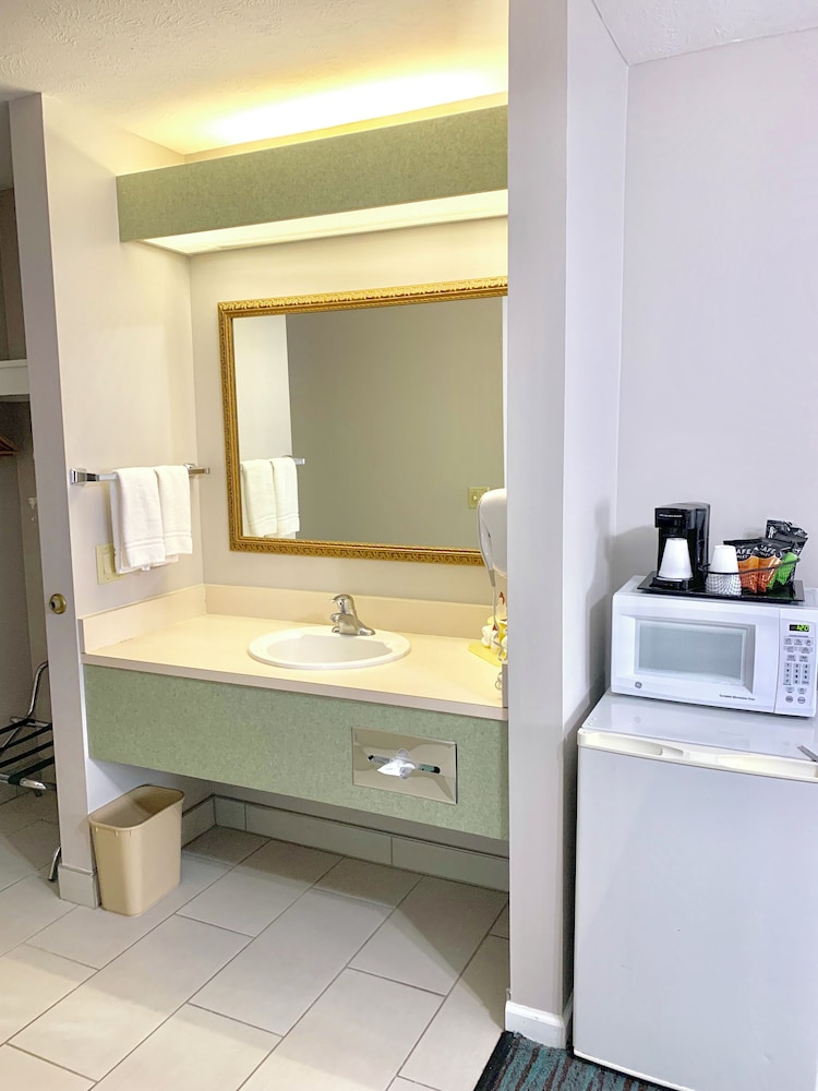Countryside Suites Lincoln 36/40