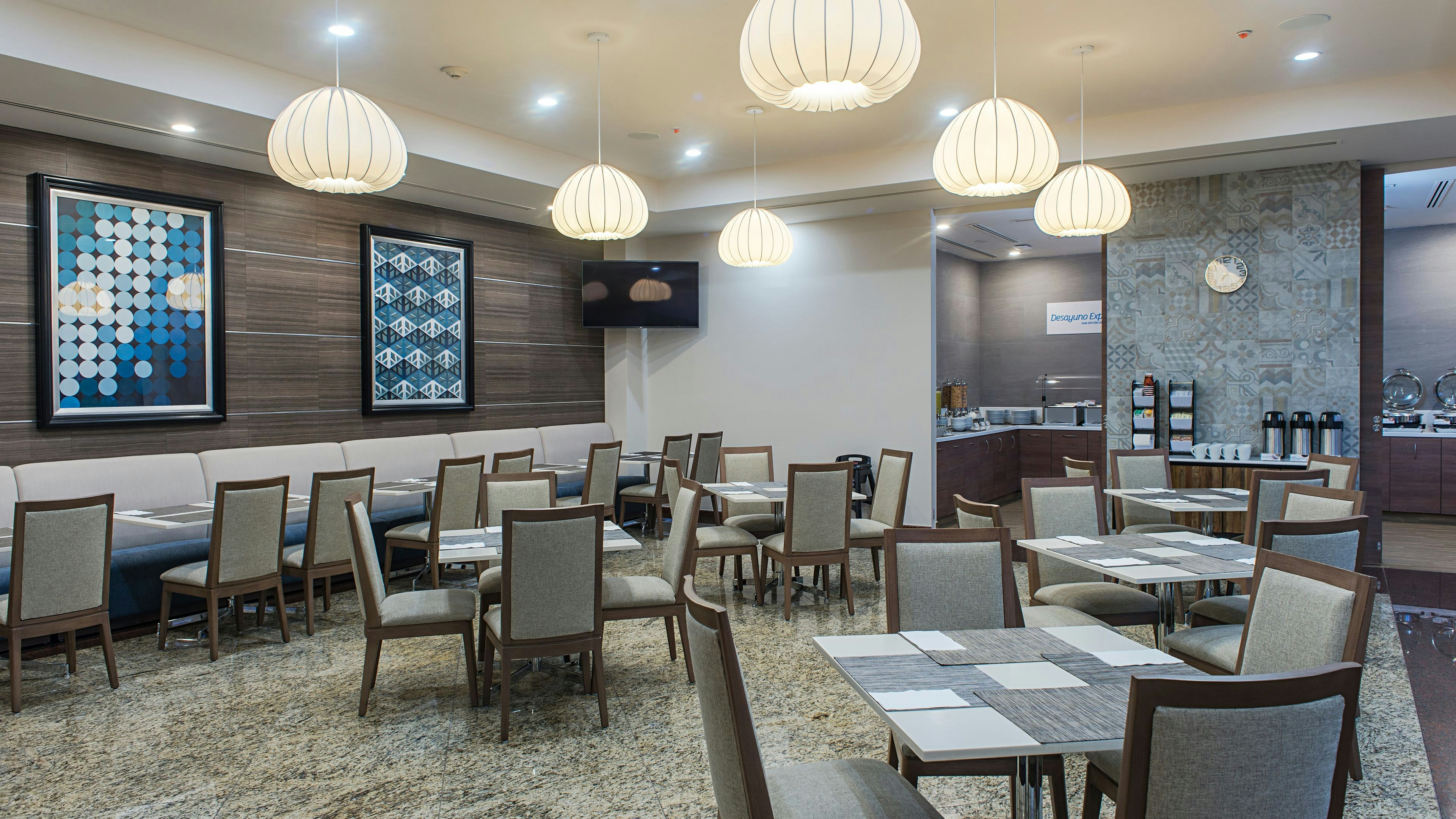 HOLIDAY INN EXPRESS MEXICO - TOREO 46/58