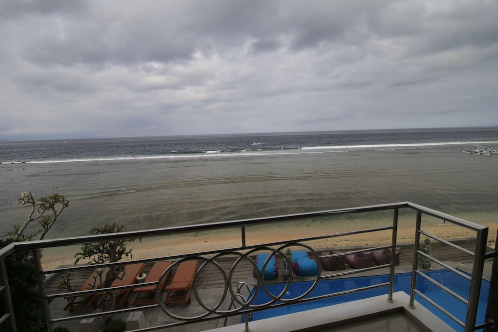 Green Beach Inn 16/22