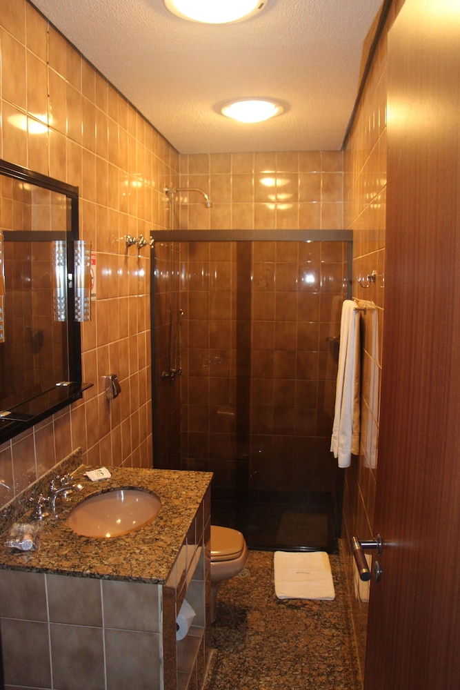 David Plaza Hotel 14/56