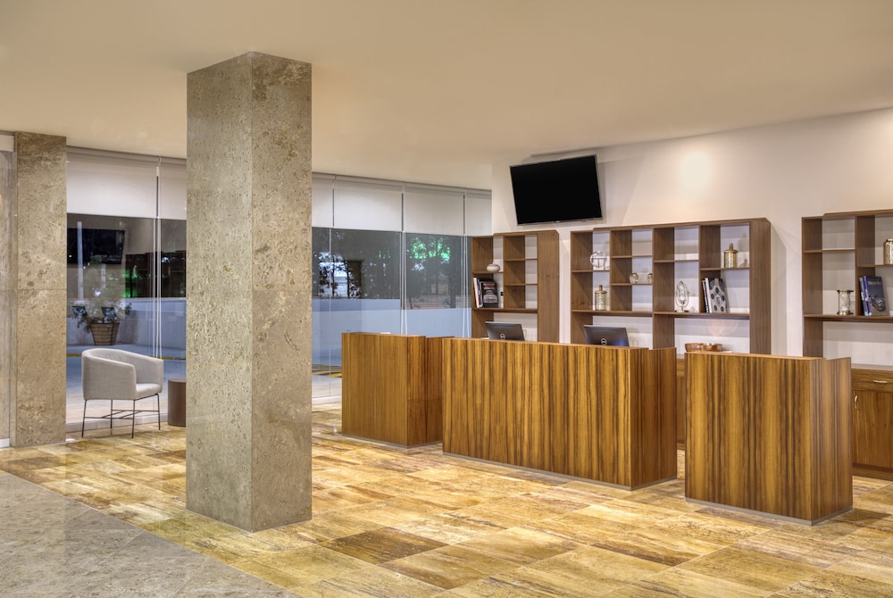 Fiesta Inn Guadalajara Periferico Poniente 11/63