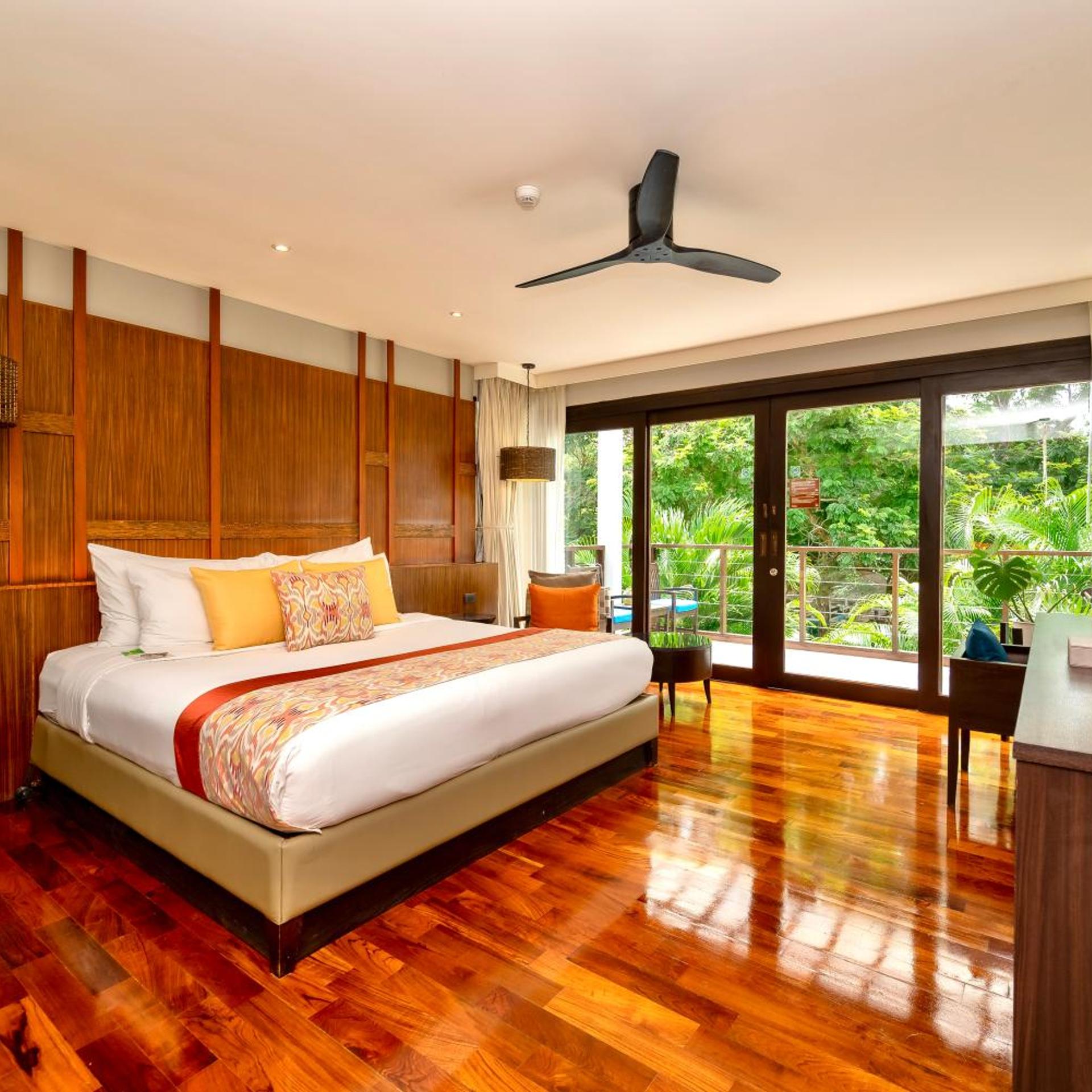 Pearl Suite