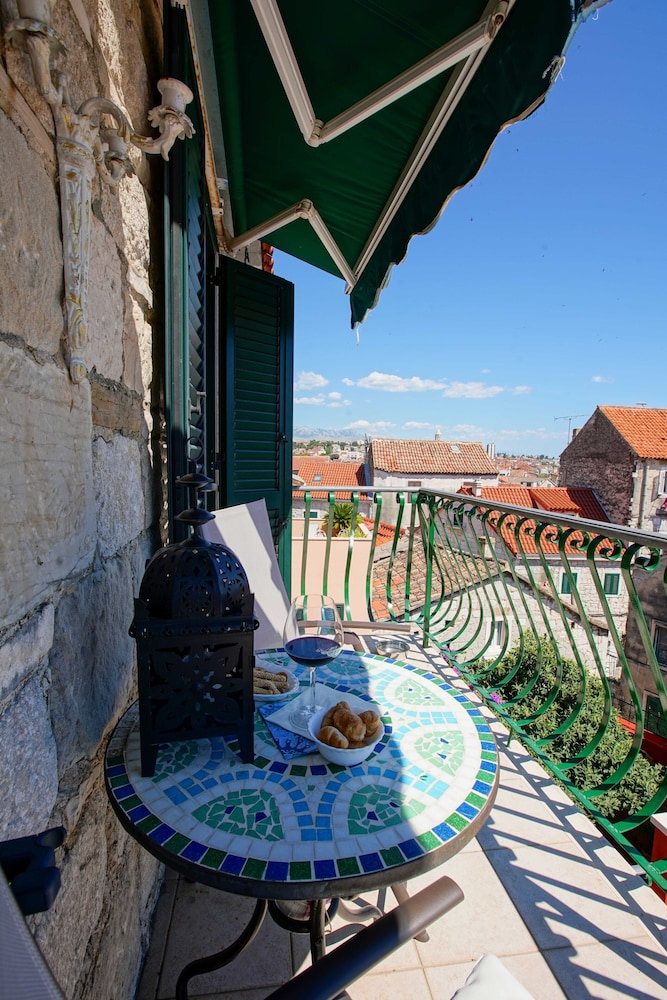 Boutique Guest Accommodation Zephyrus 52/80
