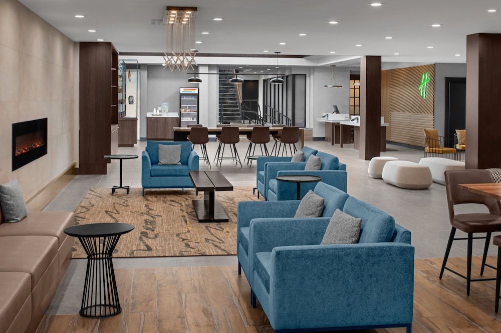 Holiday Inn Hasbrouck Heights Hotel 35/40