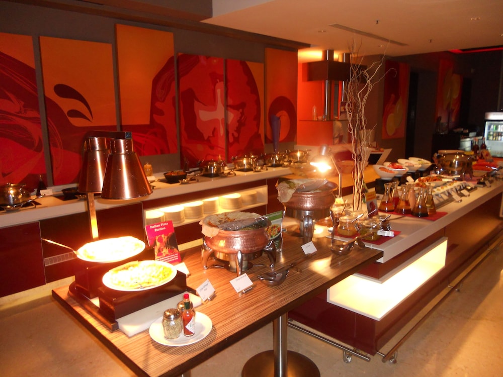 Ibis Mumbai Airport - An Accorhotels Brand 58/69