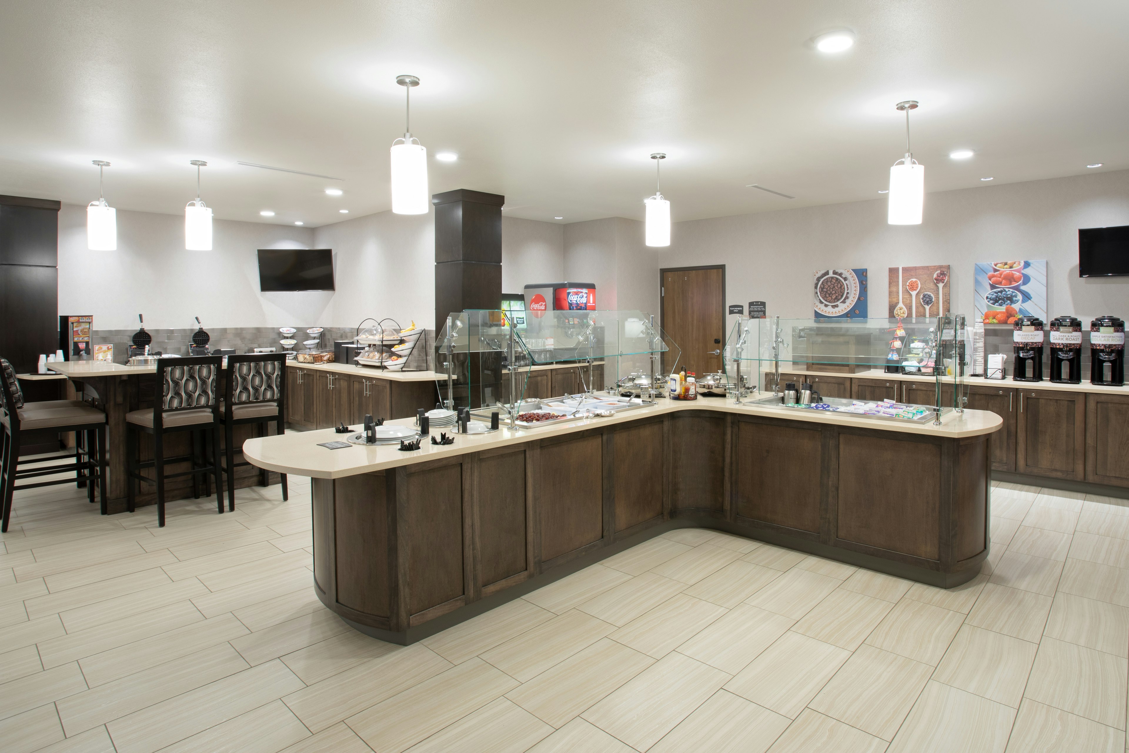 STAYBRIDGE SUITES RAPID CITY RUSHMORE 40/58