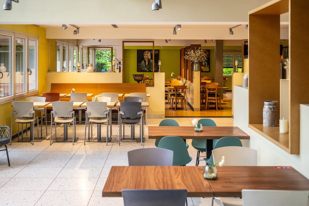 SERWAYS HOTEL BRUCHSAL WEST 36/54