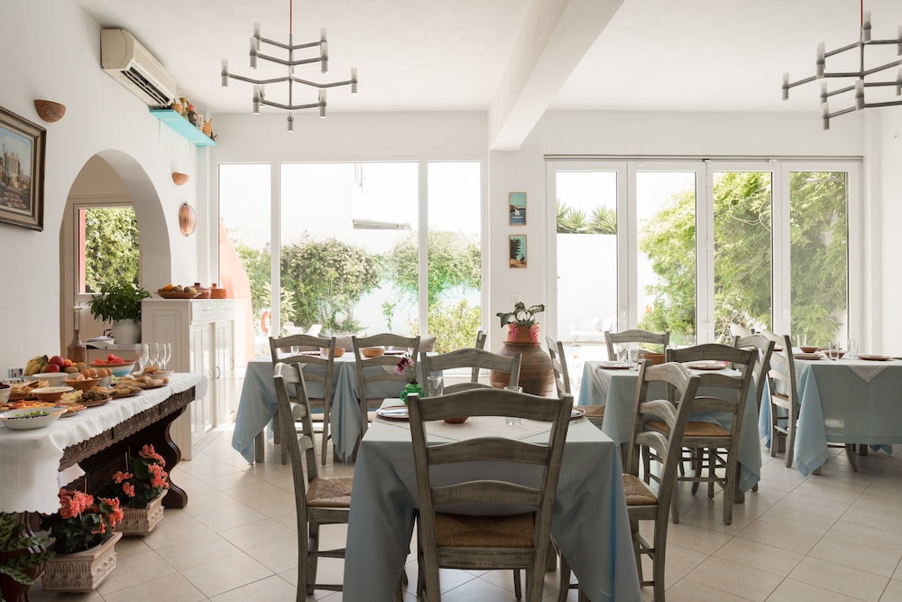 Tinos Resort Hotel 36/50