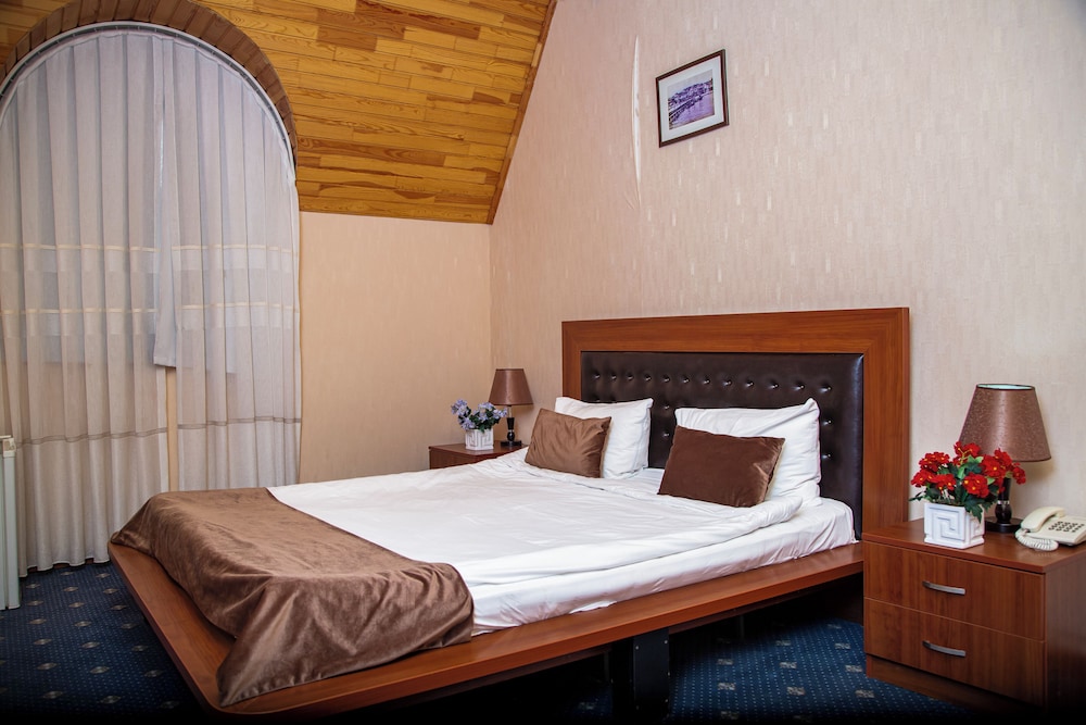 Du Port Hotel 19/81