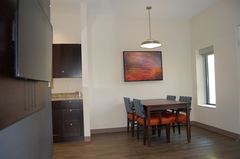 Vacation Lodge 53/65