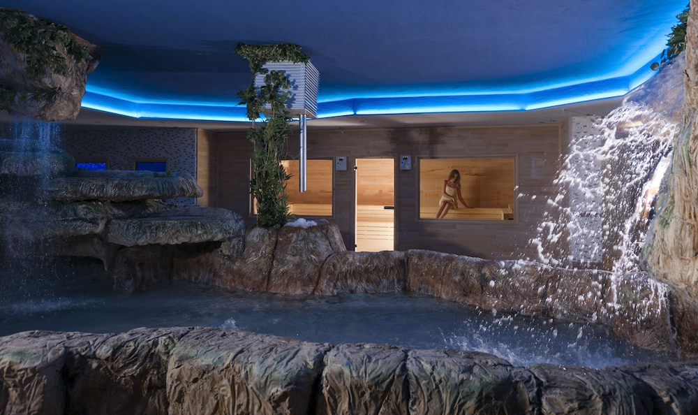 Asia Beach Resort & Spa Hotel 32/74
