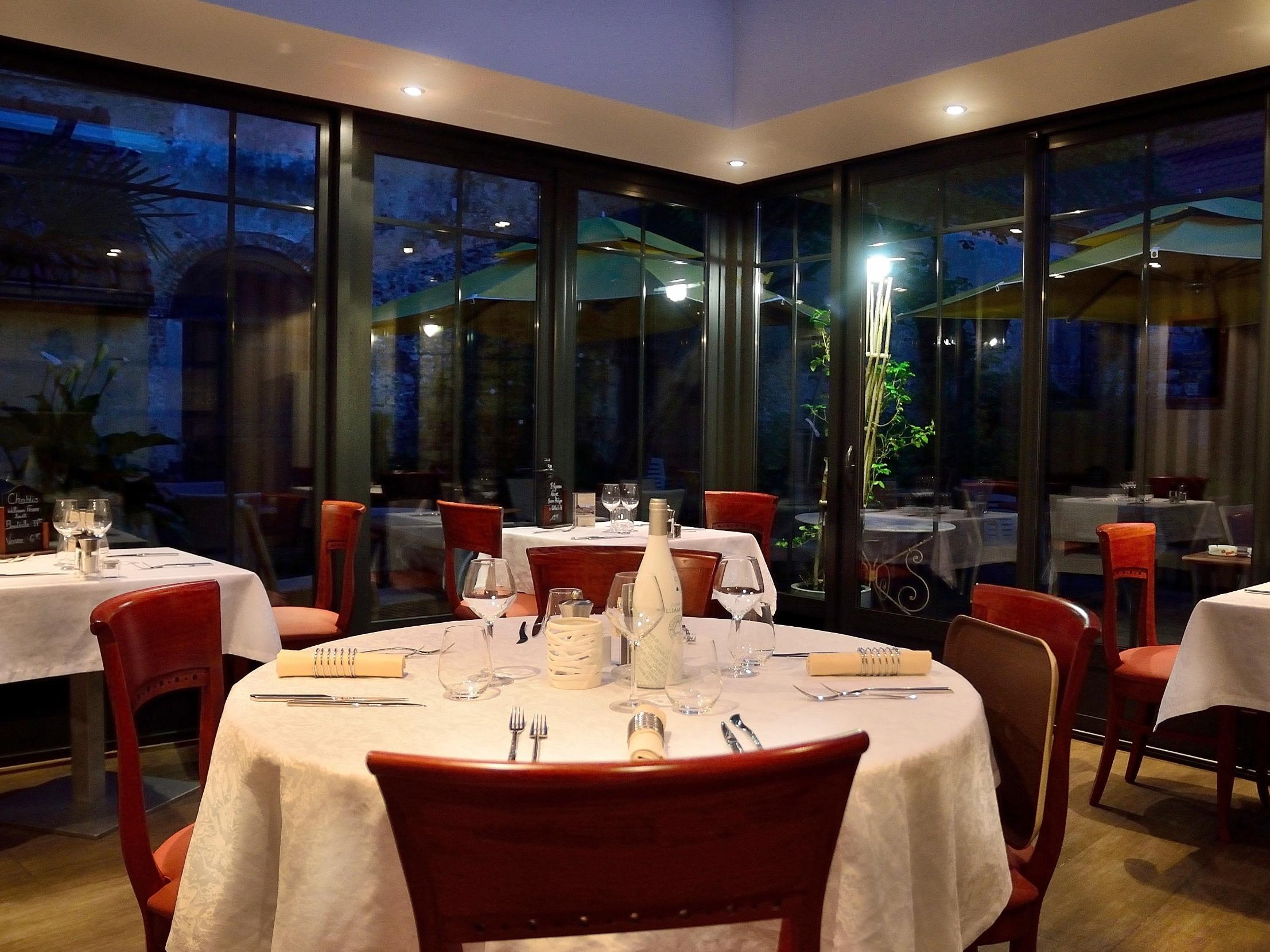 HOTEL LES HAUTS DE MONTREUIL LE PATIO 28/37