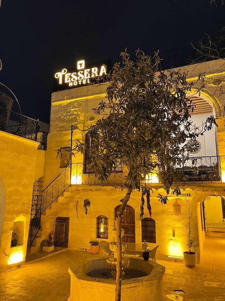 Tessera Hotel 2/49