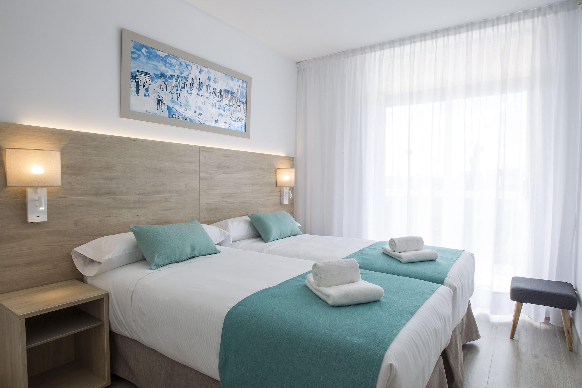 2 BEDROOMS, PREMIUM, APARTMENT, 4 BEDS, POOL VIEW, 2 SOFA