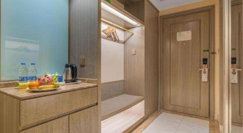 Venus International Hotel (Kunming Tongde Plaza) 59/60