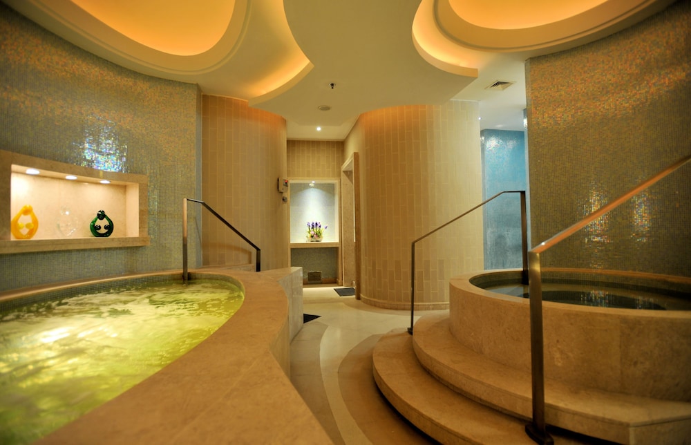 Grand Millennium HongQiao Shanghai 34/74