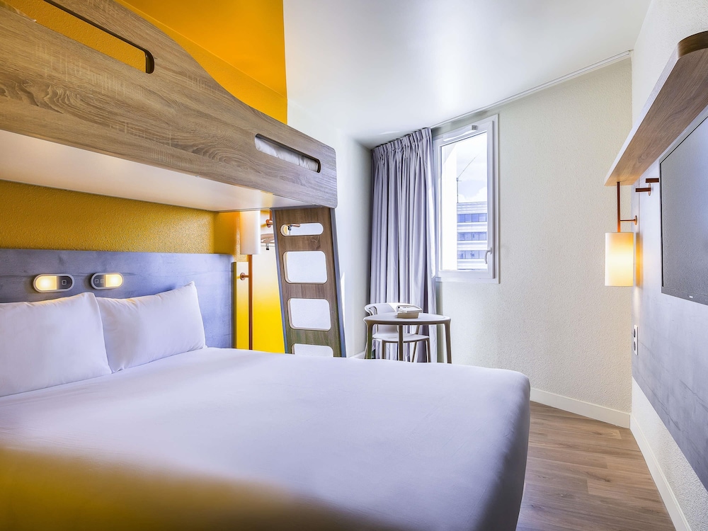 Room, Triple, Double and Bunk Bed