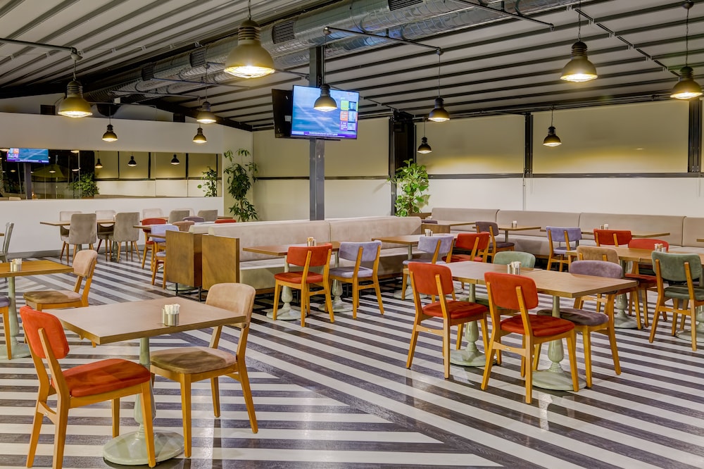 Plus Hotel Bostanci Atasehir 57/63