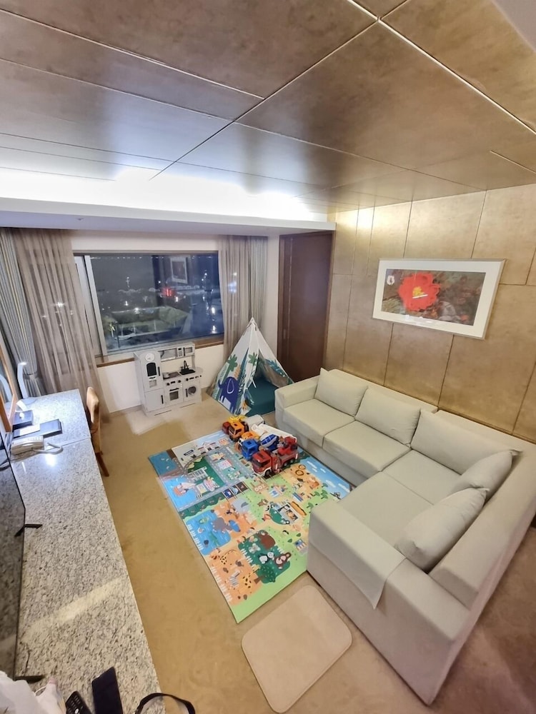 Shangria Beach Tourist Hotel 32/50