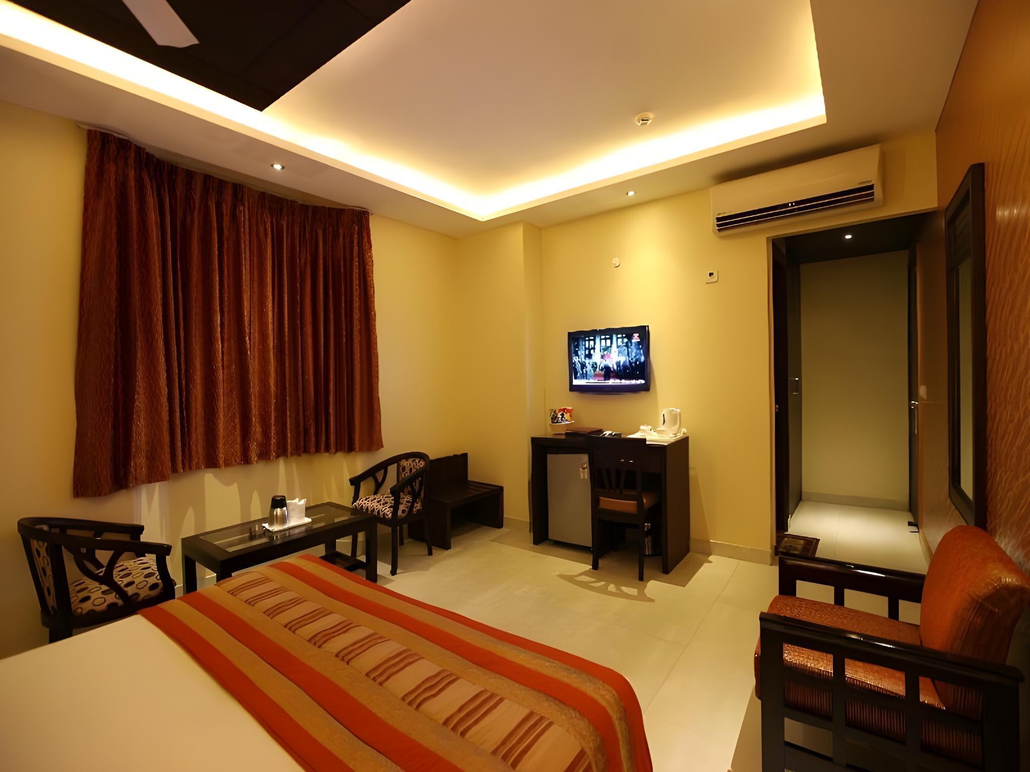 Hotel Le Seasons 10/19
