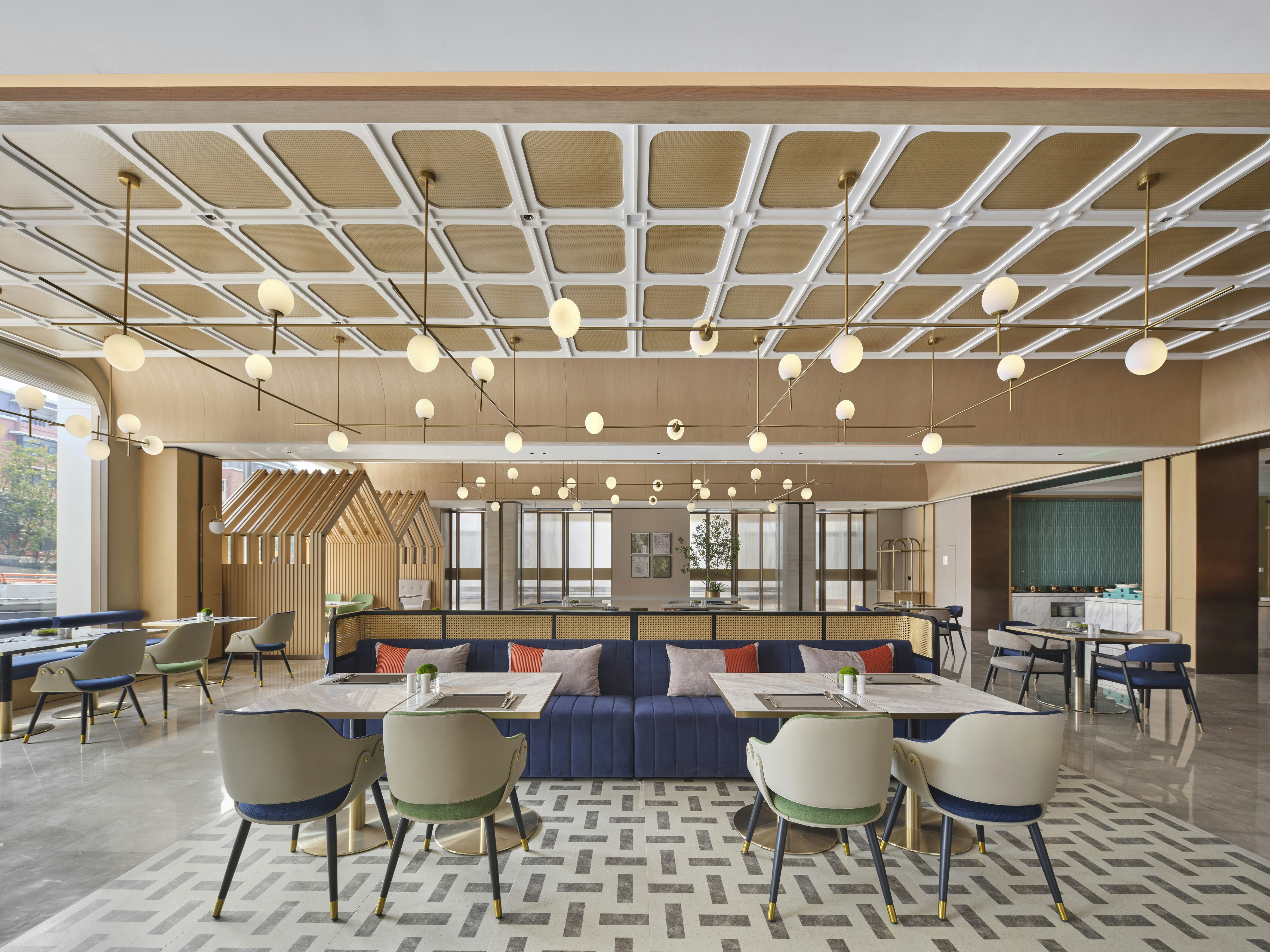 Hilton Garden Inn Chengdu Tianfu Panda Tower 37/39