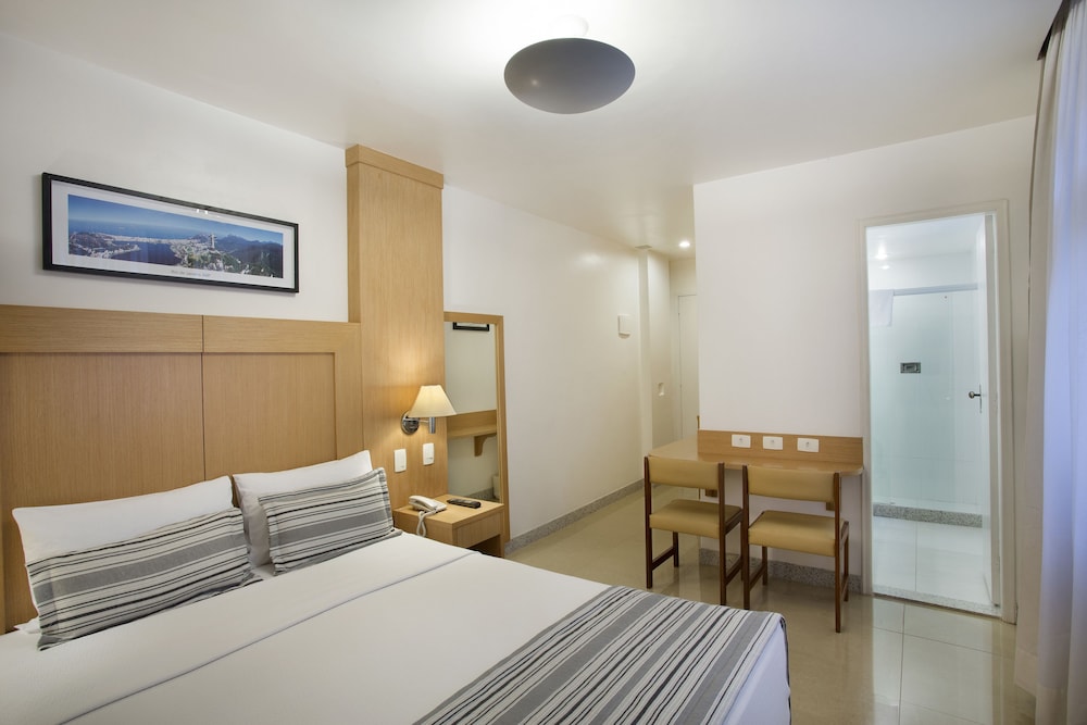Residencial Sausalito 12/40