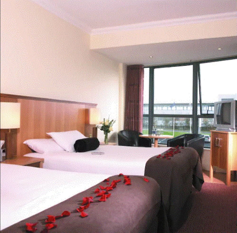 MULLINGAR PARK HOTEL 10/50