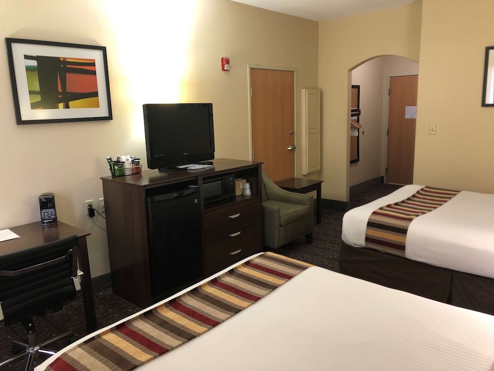 Best Western Rayne Inn 10/26