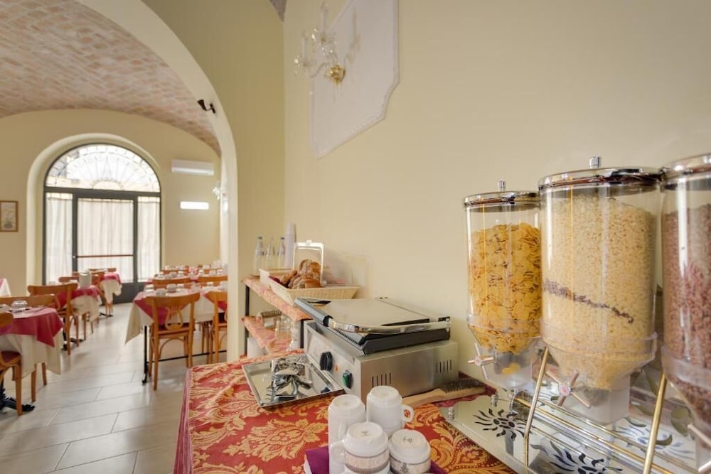 Hotel Romantica 43/60