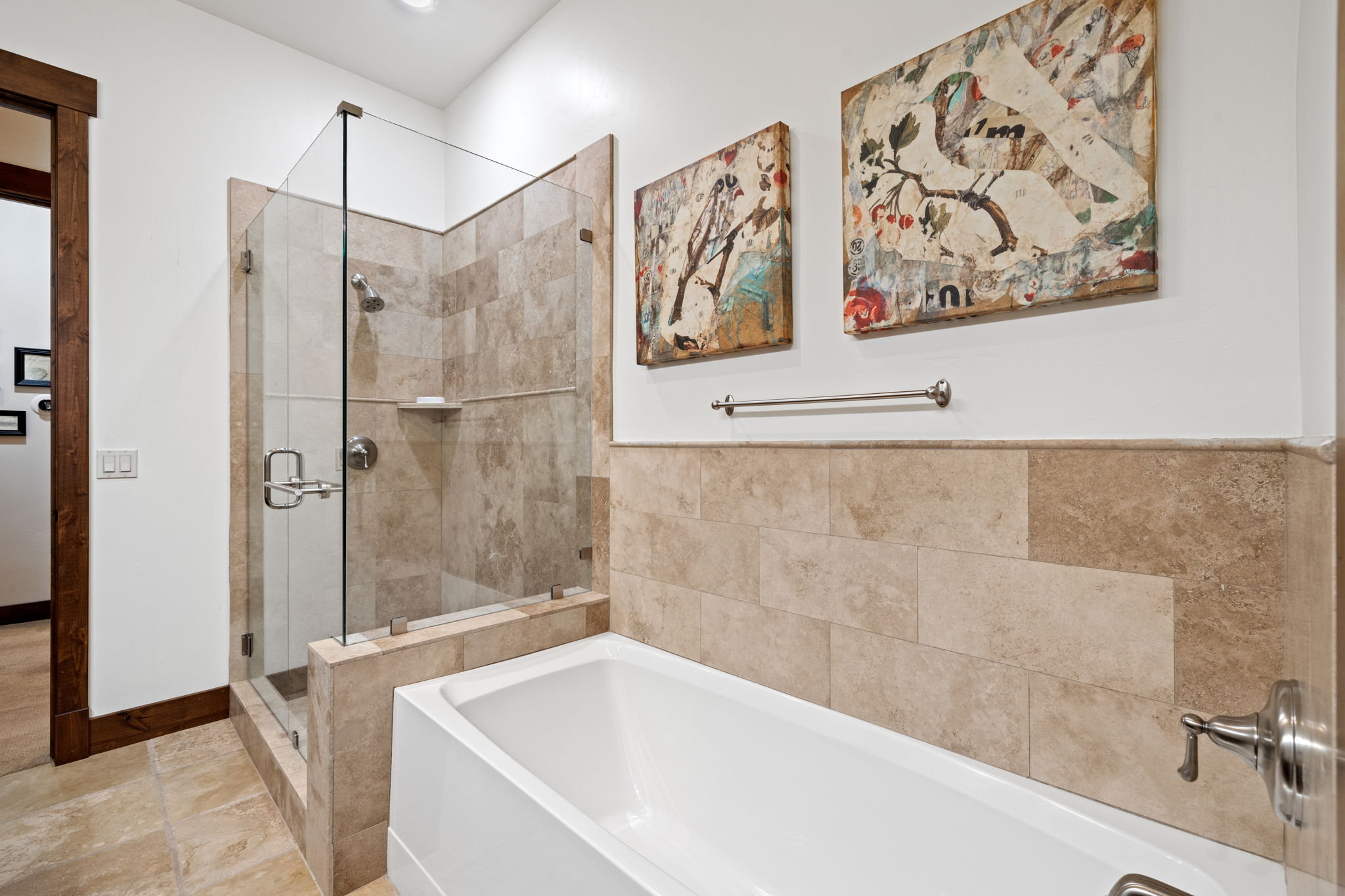 Juniper Landing By Lespri Management 48/50