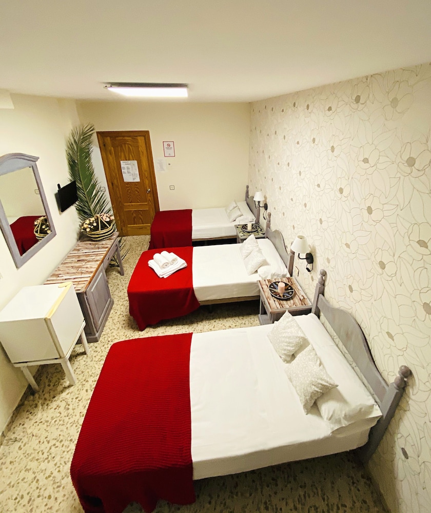 COMFORT, TRIPLE, 3 BEDS