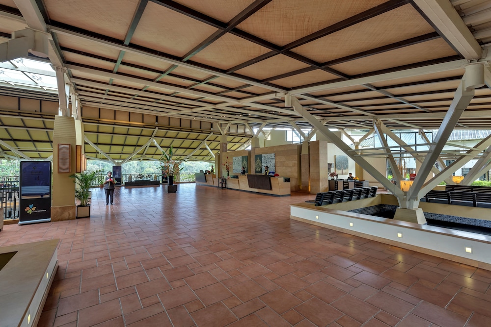 Club Mahindra Virajpet 30/74