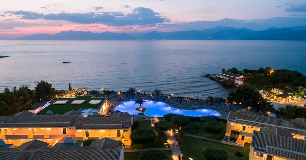 Mareblue Beach Resort 68/74