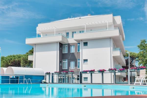 Hotel Nadir 6/34
