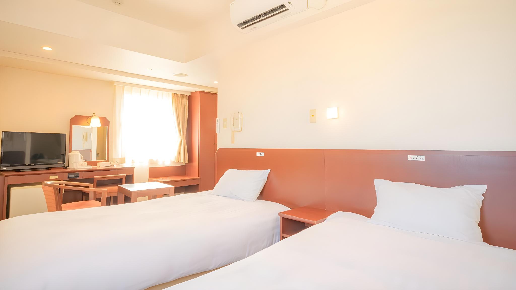 Standard, Twin Beds, Smoking