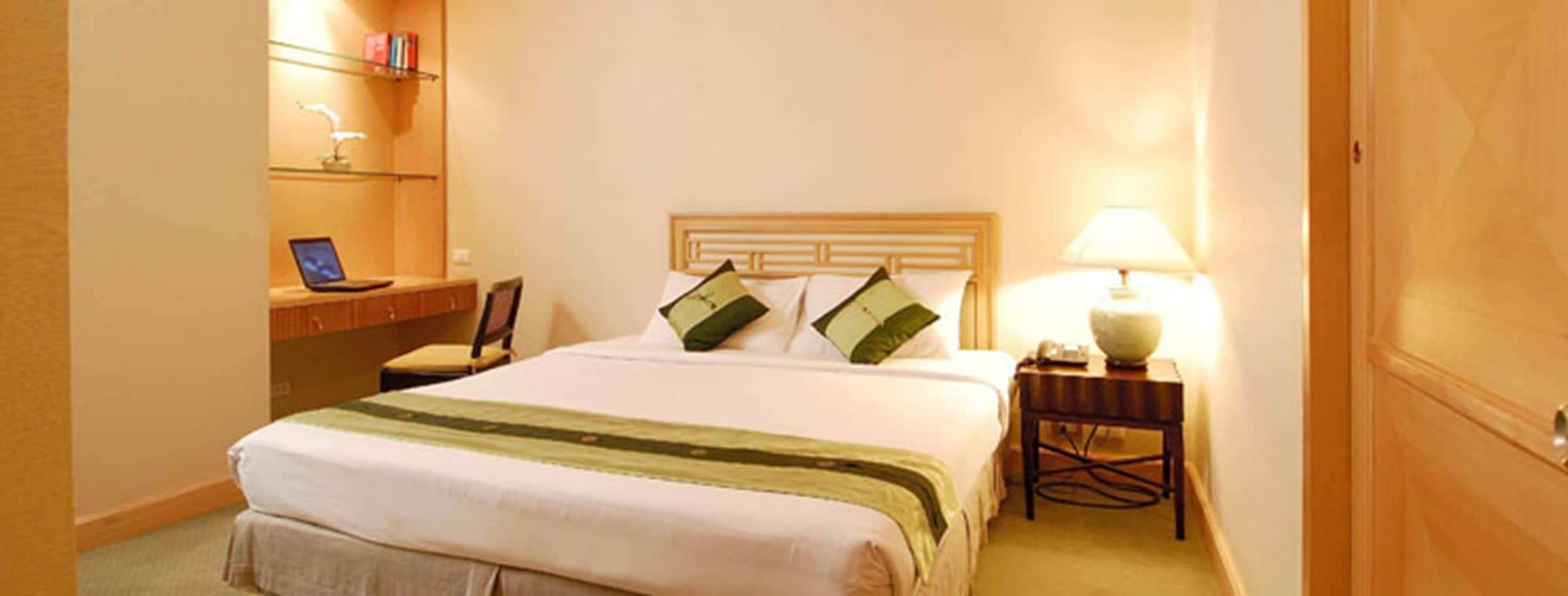 1 BEDROOM, PREMIER, SUITE