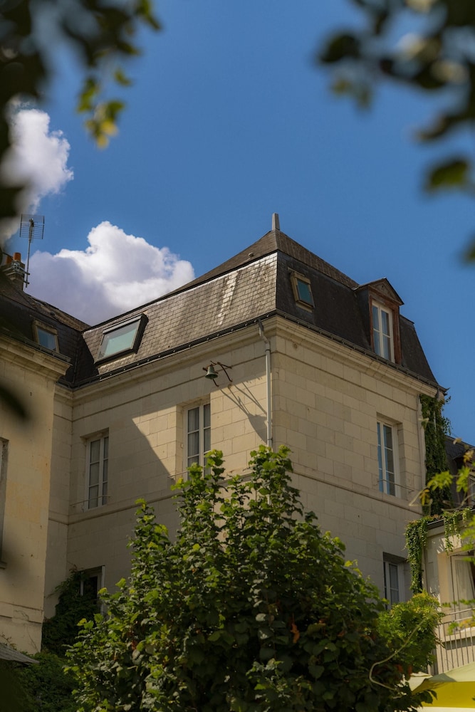 The Originals City Hotel Le Lion Dorr Chinon Inter Hotel 6/76